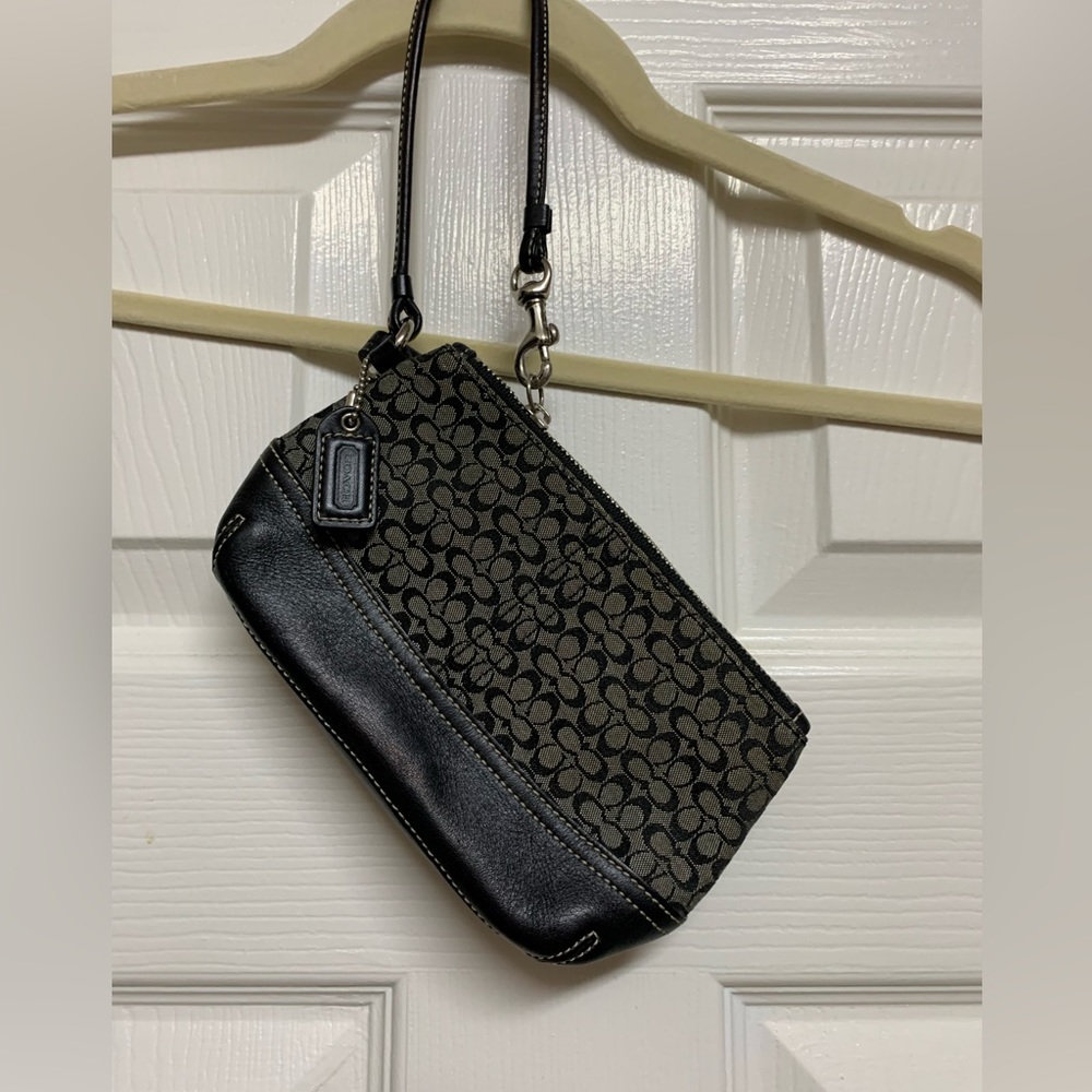 Coach Wristlet, Black